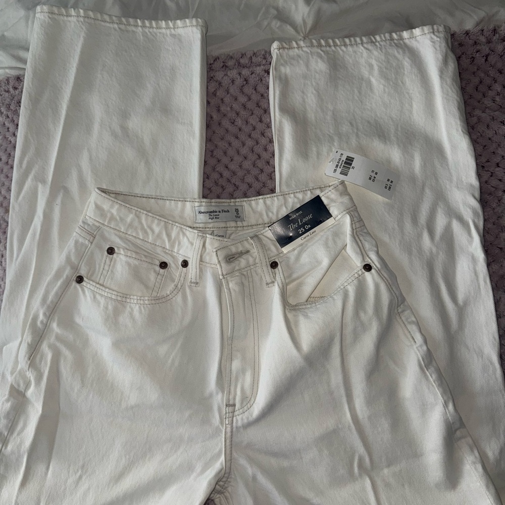 Abercrombie curve love white jeans